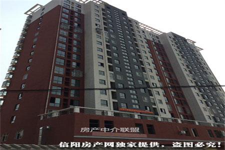 华龙西苑3室2厅1卫65万95m2简单装修出售